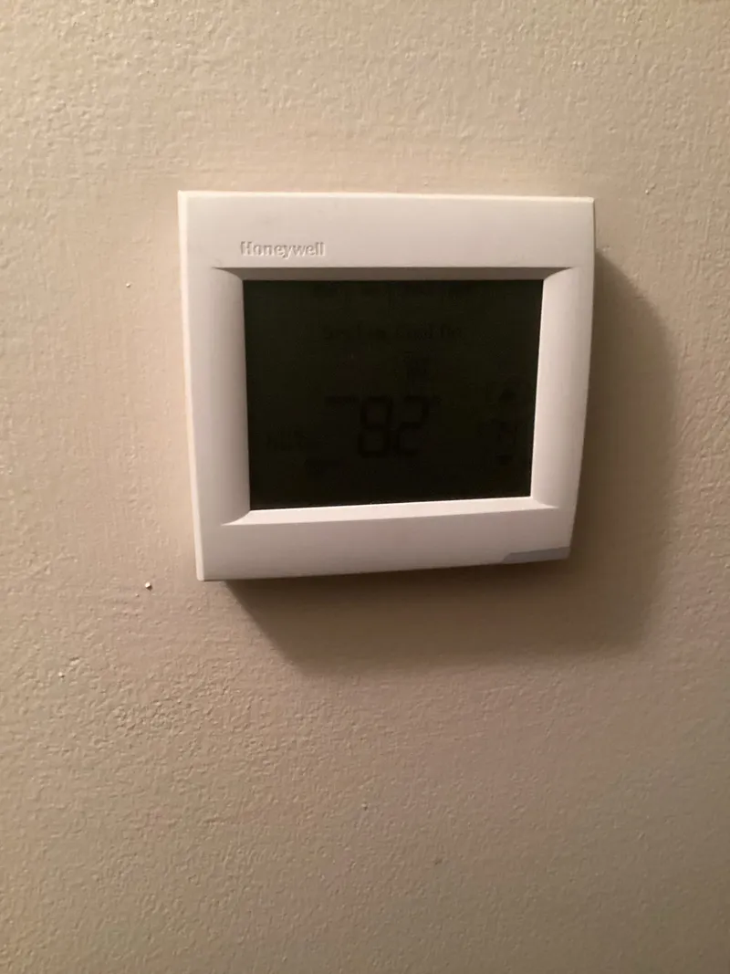 AC and Humidifier Install project in Roseville, Minnesota, photo 1 of 9