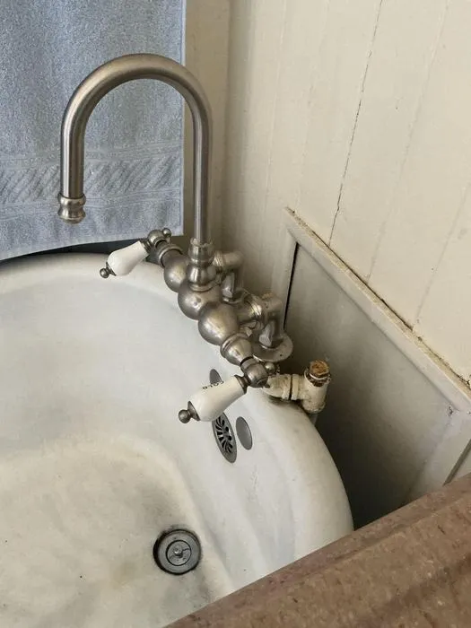 Bathroom sink faucet and handles