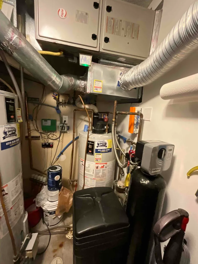 Carrier Furnace AC Upgrade project in West Saint Paul, Minnesota, photo 1 of 9