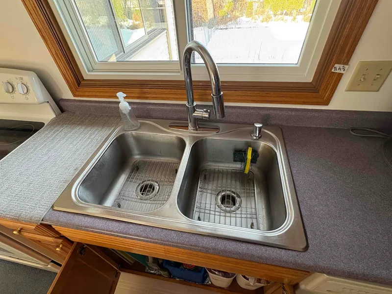 Kitchen Sink Install project in Arden Hills, Minnesota, photo 1 of 3