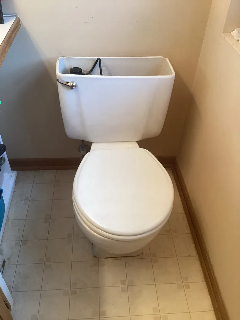 Toilet Supply Line Replacement project in Burnsville, Minnesota, photo 1 of 5