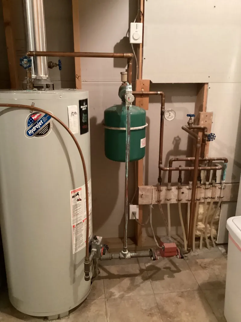 Water Heater Diagnosis project in Dellwood, Minnesota, photo 1 of 3